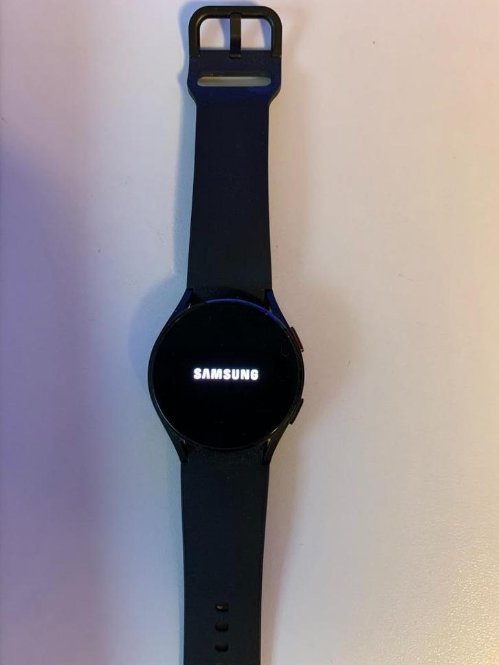 Samsung Galaxy Watch 4 - LTE - GPS -WIFI Zo goed als nieuw, Handtassen en Accessoires, Smartwatches, Zo goed als nieuw, Android