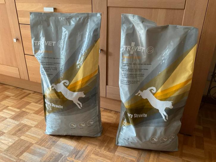 Trovet urinary struvite dieetvoeding, Dieren en Toebehoren, Dierenvoeding, Hond, Ophalen