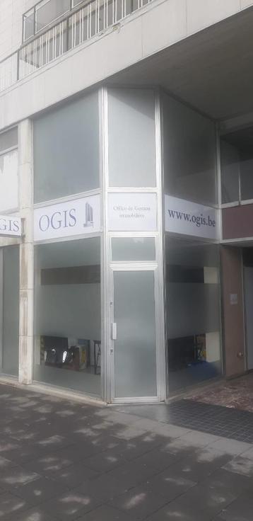 Commerciële begane grond te koop beschikbaar voor biedingen