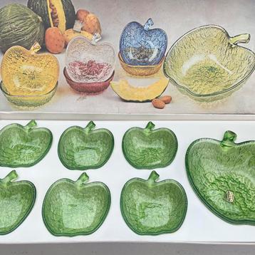 Italiaanse Vintage fruit set /groene glazen schaaltjes Lucia beschikbaar voor biedingen