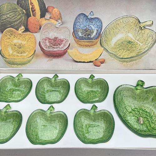 Italiaanse Vintage fruit set /groene glazen schaaltjes Lucia, Antiek en Kunst, Antiek | Glaswerk en Kristal, Ophalen of Verzenden