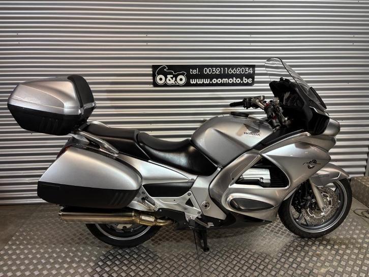 Honda ST1300 Pan European ABS + Garantie + GRATIS onderhoud, Motoren, Motoren | Honda, Bedrijf, Toermotor, meer dan 35 kW, 4 cilinders