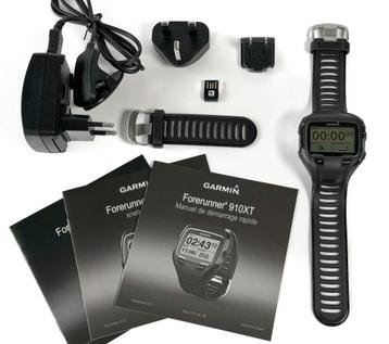 Montre GPS Garmin Forunner 910XT disponible aux enchères