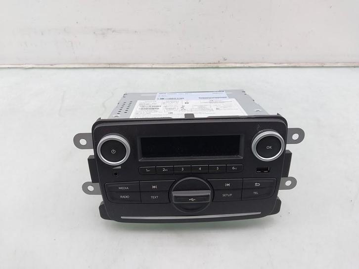RADIO Dacia Sandero II (|281154137R|280210478R|), Auto-onderdelen, Overige Auto-onderdelen, Dacia, Gebruikt