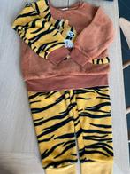 Hema - pyjama of thuispak - tijger - 98 - 3 jaar, Enfants & Bébés, Vêtements enfant | Taille 98, Garçon ou Fille, Ensemble, Enlèvement