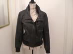 Veste Blouson Cuir Noire.Marque:"Zara Basic". Taille M, Vêtements | Femmes, Taille 38/40 (M), Enlèvement ou Envoi, Zara Basic".