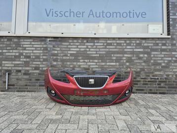Seat Ibiza 6j 2008 - 2013 voorbumper rood met dichte grille beschikbaar voor biedingen