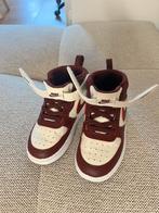 Nike sneakers maat 26, Kinderen en Baby's, Babykleding | Schoentjes en Sokjes, Ophalen, Zo goed als nieuw