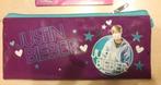 PLUMIER + PIN'S neuf justin bieber, Divers, Fournitures scolaires, Enlèvement ou Envoi, Neuf