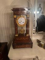 Schitterend grote kollom klok in originele stulp, Antiek en Kunst, Antiek | Klokken, Ophalen