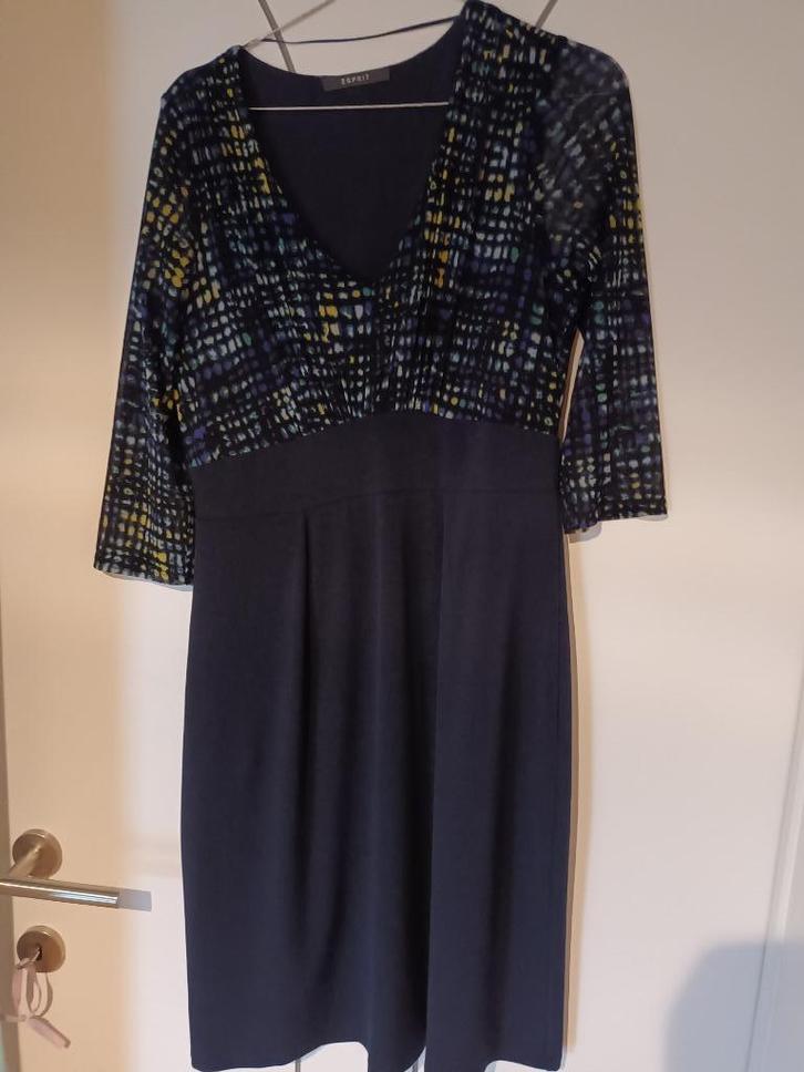 Stijlvolle jurk esprit maat 40 slechts 8,-, Kleding | Dames, Jurken, Zo goed als nieuw, Maat 38/40 (M), Blauw, Knielengte, Ophalen of Verzenden