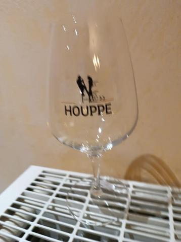 A vendre 1 verre la houppe beschikbaar voor biedingen