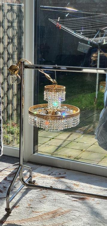 Kristallen en antieke luster beschikbaar voor biedingen