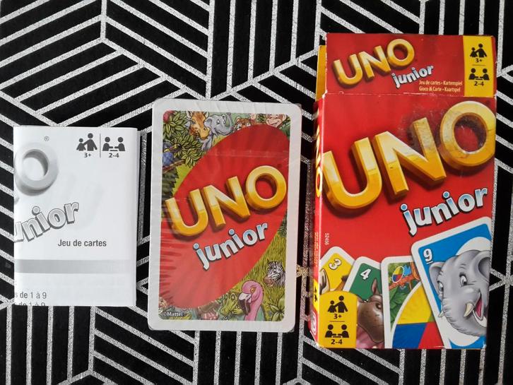 Nieuw spel Uno Junior, 2-4 spelers, + 1 gratis promo, Hobby en Vrije tijd, Gezelschapsspellen | Kaartspellen, Nieuw, Ophalen of Verzenden