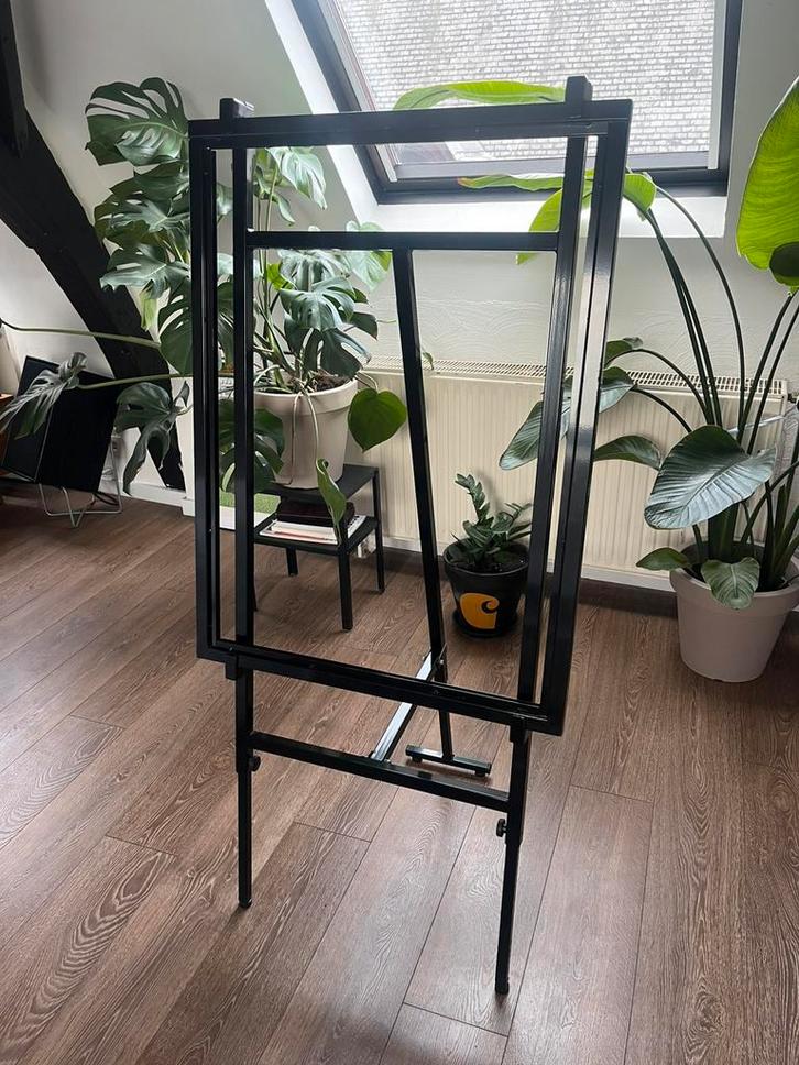 Metalen posterstandaard / display frame, Verzamelen, Merken en Reclamevoorwerpen, Gebruikt, Reclamebord, Ophalen