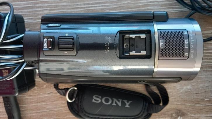 Sony handycam hdr-cx 550, Audio, Tv en Foto, Videocamera's Digitaal, Zo goed als nieuw, Camera, Sony, Full HD, Ophalen