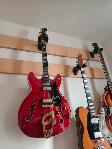 Hagstrom ´67 Viking II WCT

+ Luxe gigbag beschikbaar voor biedingen