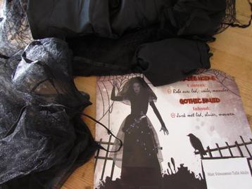Verkleedjurk 'Gothic bruid' beschikbaar voor biedingen