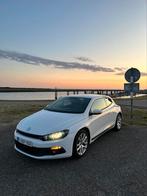 Volkswagen Scirocco 2.0 TSI – 2009, Auto's, Volkswagen, Zwart, Wit, Leder, Handgeschakeld