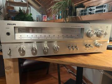 Philips 684 Stereo Receiver beschikbaar voor biedingen