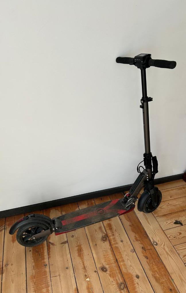 Trotinette, Fietsen en Brommers, Steps, Zo goed als nieuw, Overige typen, Ophalen