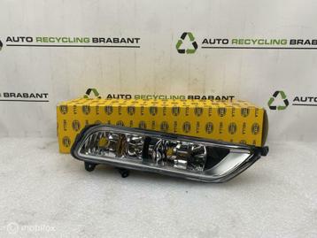 Dagrijverlichting Rechts VW Passat B7 R LINE 1ND010545141 beschikbaar voor biedingen