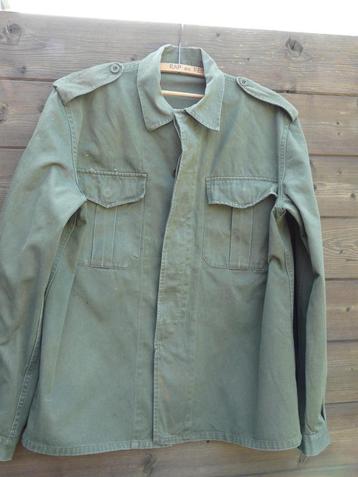 ABL kaki vest uit 1976.  maat 41 schouderbreedte 48 cm beschikbaar voor biedingen