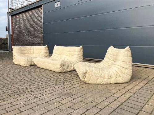100% authentieke Ligne Roset Togo 1,2z & hoek in Beige leder, Huis en Inrichting, Zetels | Voetbanken en poefs, Ophalen of Verzenden