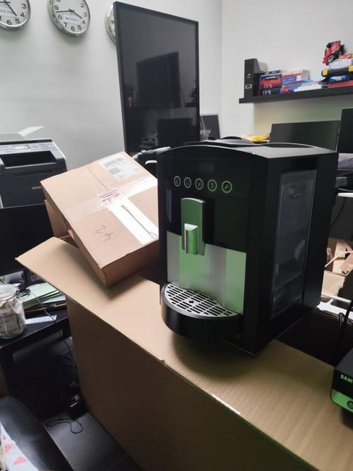 Facotec CM3ST-RO Professionele Koffiemachine (voor Rombouts, Elektronische apparatuur, Koffiezetapparaten, Gebruikt, Koffiepads en cups