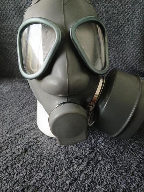 Finse M9 met filter., Verzamelen, Militaria | Algemeen, Landmacht, Overige typen, Verzenden