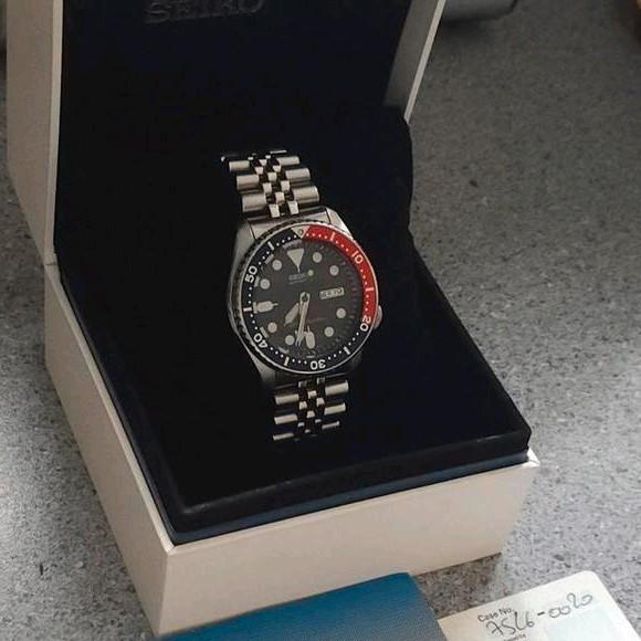 Seiko SKX009, Handtassen en Accessoires, Horloges | Heren, Zo goed als nieuw, Polshorloge, Seiko, Staal, Staal, Ophalen of Verzenden