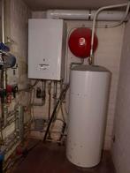 Ketel, boiler, condensatievat en 2circulatiepompen., Doe-het-zelf en Bouw, Ophalen, Gebruikt, Aardgas, Boiler