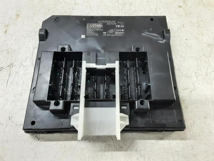 COMPUTER COMFORT Audi Q3 Sportback (F3N) (5Q9937084DQ), Auto-onderdelen, Elektronica en Kabels, Audi, Gebruikt