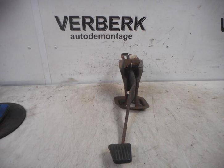 REMPEDAAL Kadett D (31 / 32 / 33 / 34 / 41 / 42 / 43 / 44), Auto-onderdelen, Interieur en Bekleding, Opel, Gebruikt