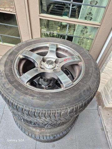 Auto banden lot te koop beschikbaar voor biedingen