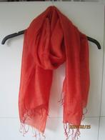 Sjaal met zalmkleurige sjaal, Sans marque, Verzenden, Gedragen, Sjaal