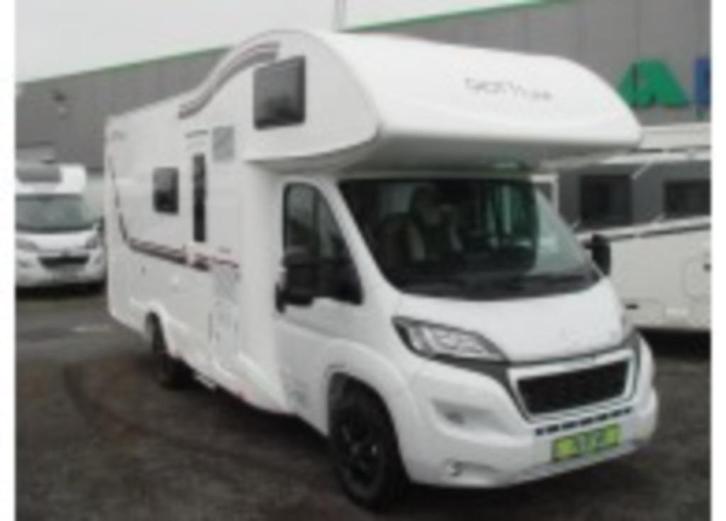 GIOTTILINE SIENA 440, Caravans en Kamperen, Mobilhomes, Bedrijf, tot en met 6, Alkoof, Rapido, Overige merken, Diesel, Handgeschakeld