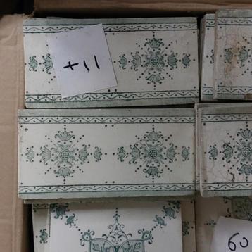 Set van 11 antieke tegels / eind 19e eeuw / Fries / 7,5x15mm beschikbaar voor biedingen