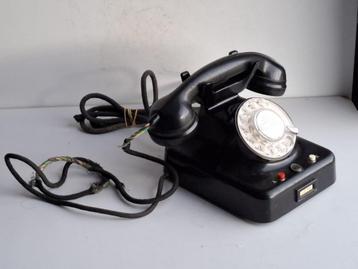 Joli ancien téléphone de collection en bakélite beschikbaar voor biedingen