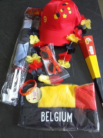 Set van 8 stuks voor de perfecte supporter van de rode duive beschikbaar voor biedingen