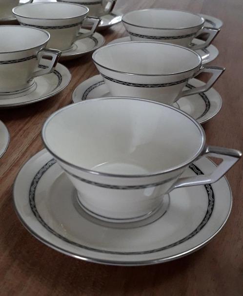 Tasses à thé vintage Bohemia Royal Ivory « modernes », Antiquités & Art, Antiquités | Services (vaisselle) complet, Enlèvement ou Envoi