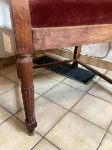 Sint stoel beschikbaar voor biedingen