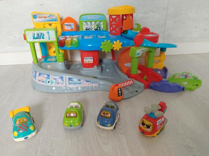 Toet toet auto garage, Kinderen en Baby's, Speelgoed | Vtech, Zo goed als nieuw, Ophalen of Verzenden
