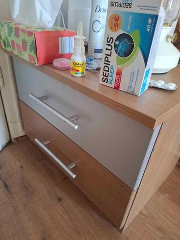 Opbergkastjes te koop 20€ voor 2 beschikbaar voor biedingen