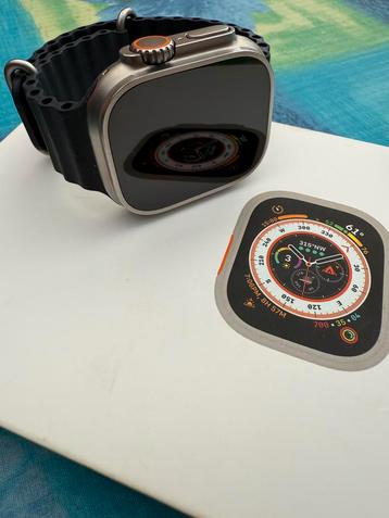 Apple watch ultra 49mm bracelet bleu nuit  Etat super propre beschikbaar voor biedingen