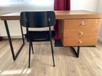 Stevige bureau + bureaustoel (jaren '60), Ophalen, Gebruikt, Bureau