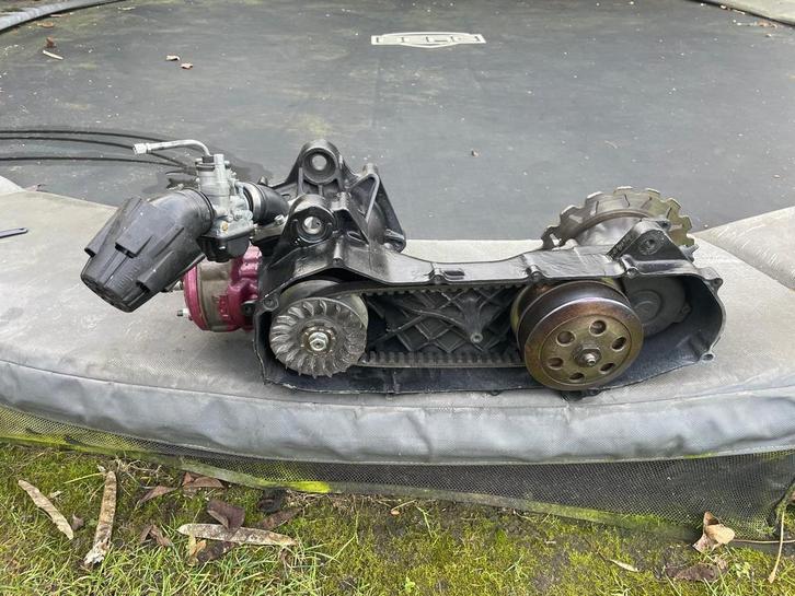 Minarelli horizontaal DD 70cc roze top, Vélos & Vélomoteurs, Cyclomoteurs | Tuning & Styling, Comme neuf, Enlèvement