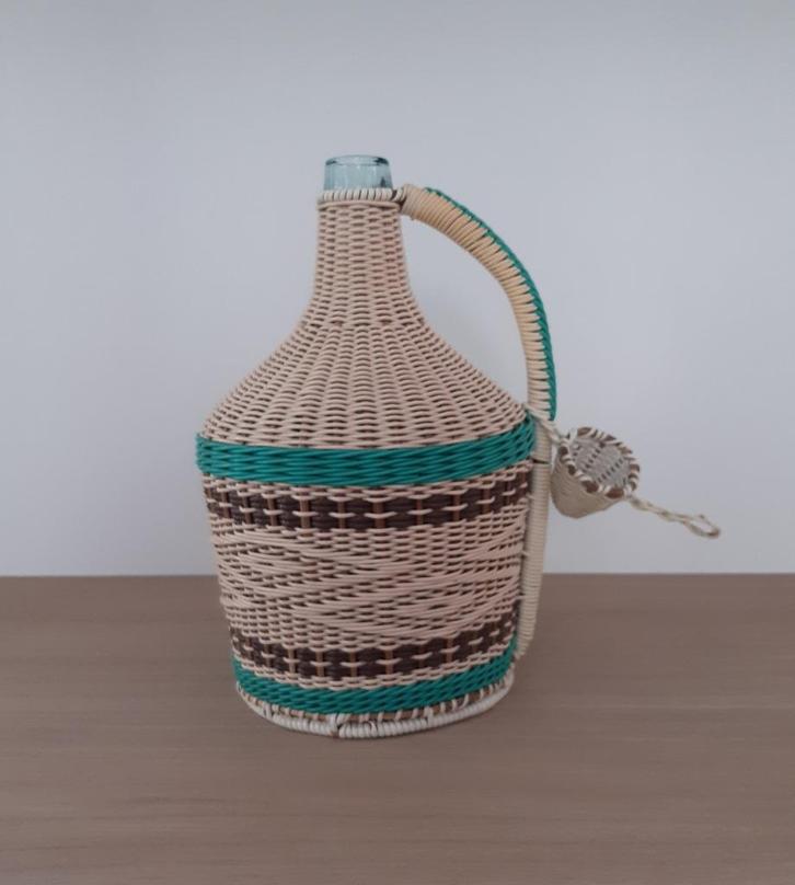 Vintage geweven rieten fles - 35 cm hoog, Huis en Inrichting, Woonaccessoires | Vazen, Gebruikt, Ophalen of Verzenden