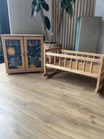 Poppenbed en poppenkleerkast, Ophalen