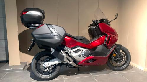 Honda Forza 750 DCT automaat met 7000km !!, Motoren, Motoren | Honda, Bedrijf, Toermotor, meer dan 35 kW, 2 cilinders, Ophalen